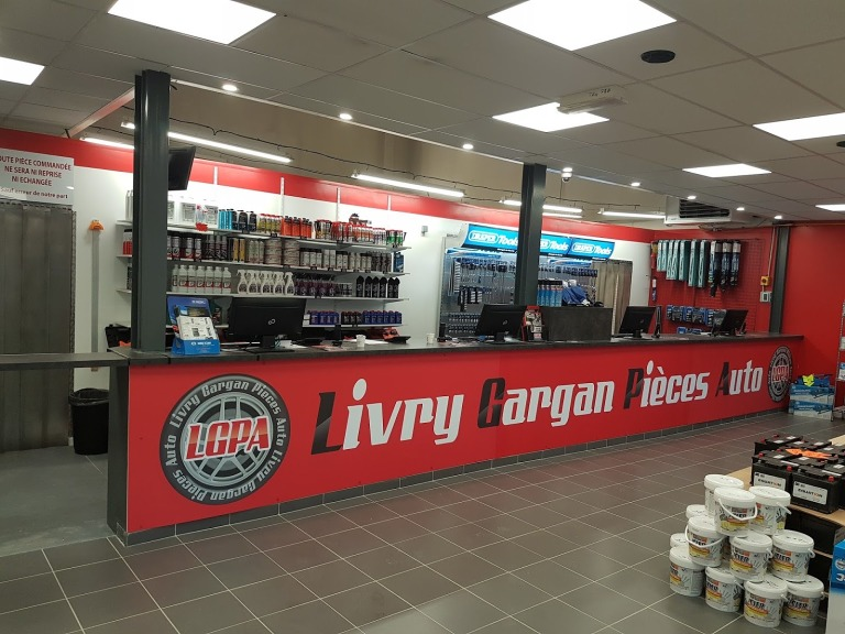 Le magasin Gef'auto  Maurice Equipement Autos